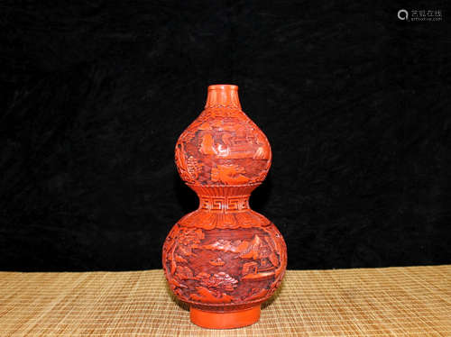 Chinese cinnabar vase.