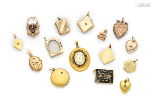 (qty) A collection of lockets, 19th century - 20th century