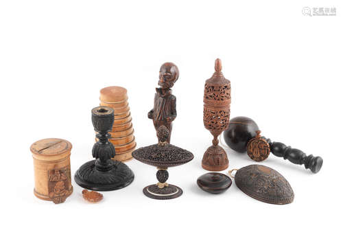 A collection of treen and carved bijouterie