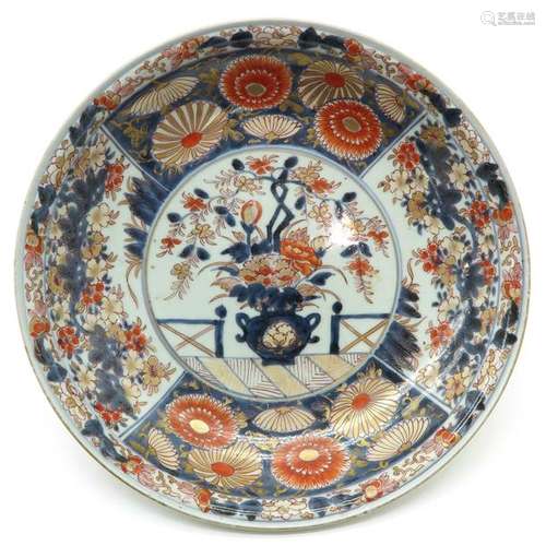 An Imari Decor Plate