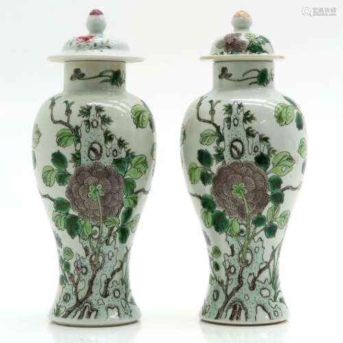 A Lot of 2 Vases with Covers