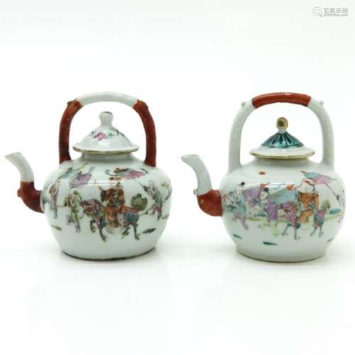 A Lot of 2 Polychrome Decor Teapots