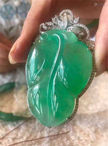 NATURAL JADEITE LEAF PENDANT WITH GIA CERTIFICATE