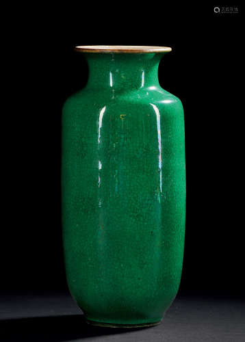 清 绿哥釉灯笼瓶