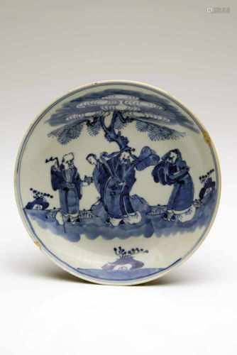 PlatePorcelainTibet 16th ctD: 19 cmBlue and white porcelain plate with depiction of the Sanxing or