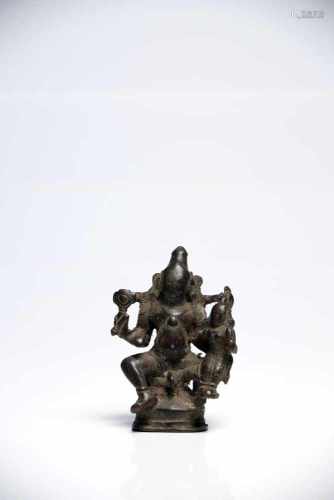 Shiva & ParvatiBronzeIndien14th ctH: 8 cmShiva with his wife and consort Parvati seated on his