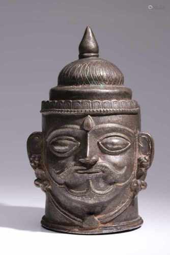 Shiva LingamBronze,India 18th centuryH: 22 cm
