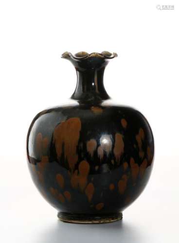 Black Glazed Russet Splashed Globular Vase