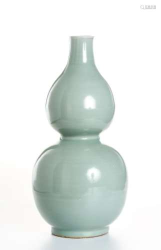 Lungchuan Celadon Double-Gourd Vase