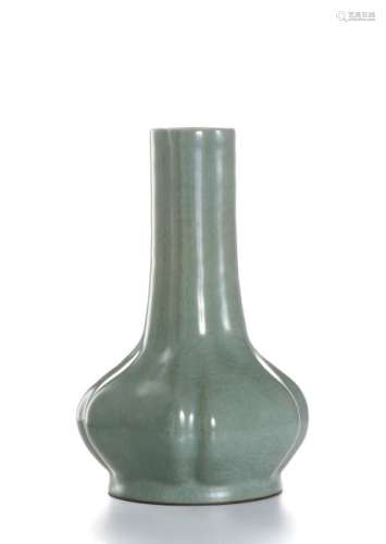 Lungchuan Kuan-Type Lobed Bottle Vase