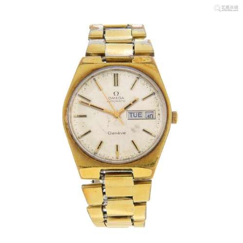 OMEGA - a gentleman's Genève bracelet watch. Gold