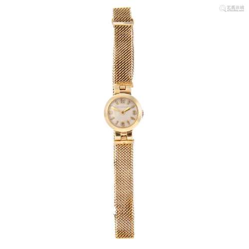 JAEGER-LECOULTRE - a lady's bracelet watch. 9ct yellow