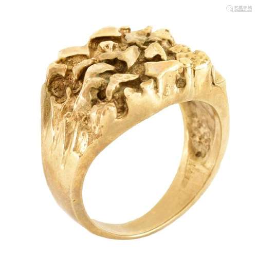 Man's Vintage 10K Gold Ring