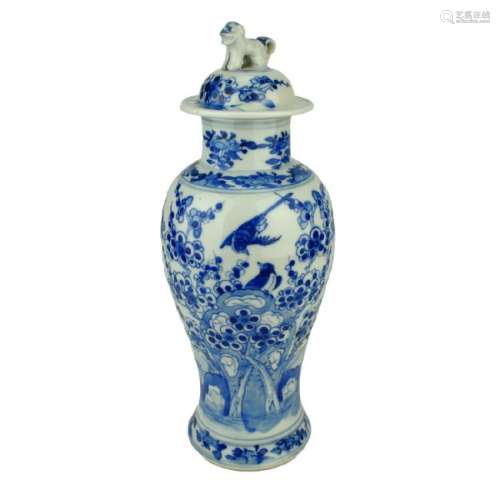 Chinese Kangxi style Covered Vase