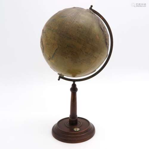 A Raths New Relief Globus Globe 1920
