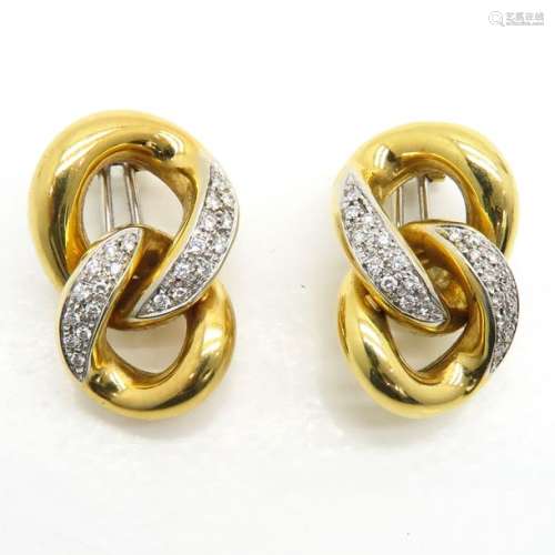 A Pair of Ladies 18KG Diamond Earrings