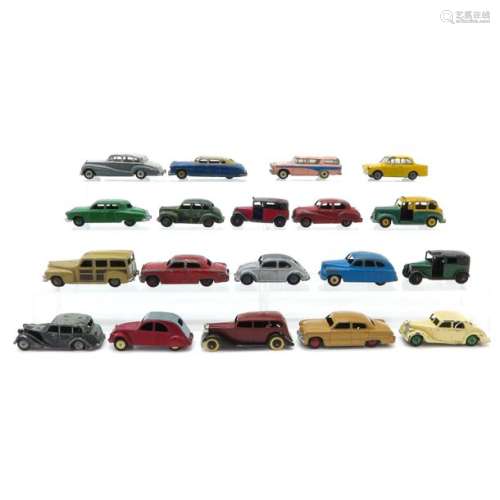 A Lot of 19 Vintage Diny Toy Cars