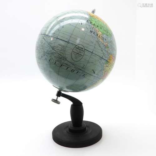 A Forest Globe Terrestre Globe 1950