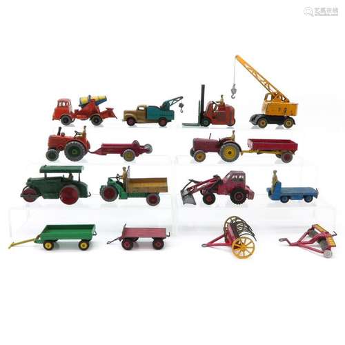 A Lot of 16 Vintage Diny Toy Cars