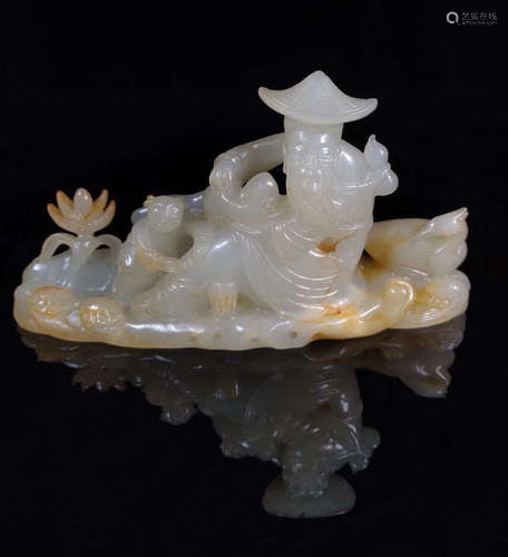 A HETIAN JADE FISHMAN SHAPED ORNAMENT