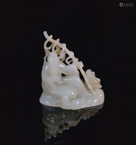 A HETIAN JADE FISHMAN SHAPED PENDANT