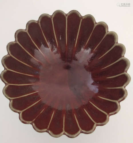 A JUNYAO ROSE-RED GLAZE LOTUS-PETAL SHAPED BOWL