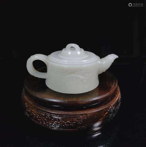 A HETIAN JADE BAMBOO-SHAPED TEAPOT