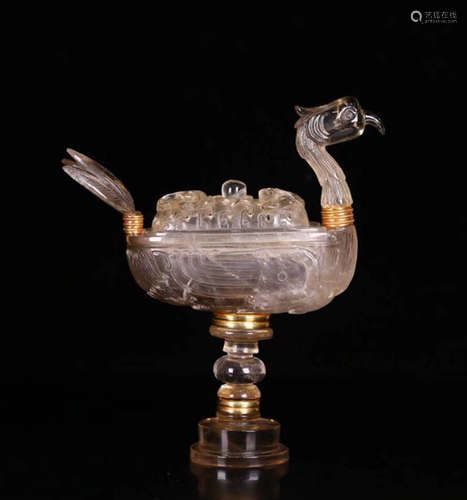 A BIRD SHAPED CRYSTAL COVER BOX