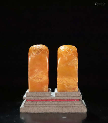 PAIR TIANHAUNG STONE SEALS