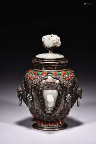 A SILVER JADE AND AGATE INLAID VASE WITH COVER