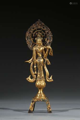 A GILT BRONZE FIGURE OF AVALOKITESHVARA BUDDHA