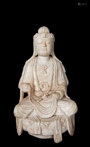 A LARGE WHITE MARBLE CARVED FIGURE OF GUANYIN