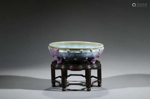 A JUN-WARE TRIPOD NARCISSUS BOWL