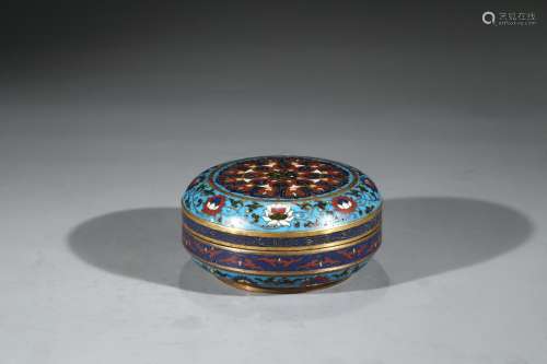 A CLOISONNE ENAMEL 'FLORAL' CIRCULAR BOX AND COVER