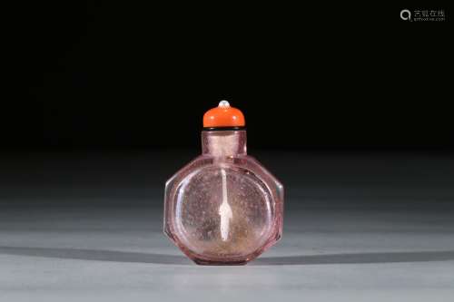 A TRANSPARENT PINK SNUFF BOTTLE