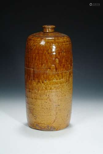 A BROWN GLAZED VASE