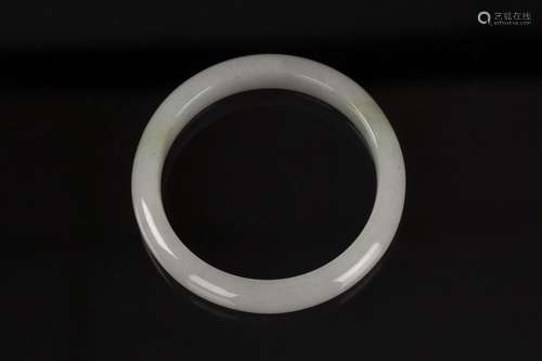 A JADE BANGLE