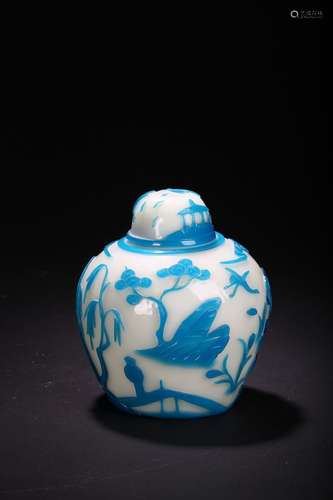 A BLUE OVERLAY WHITE GLASS JARDINIERE WITH COVER