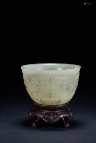 A WHITE JADE 'LOTUS' WINE CUP