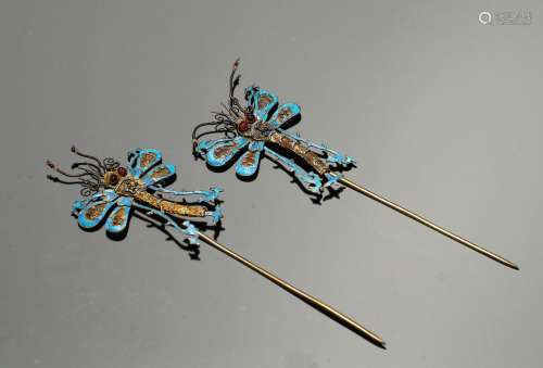 PAIR OF KINGFISHER FEATHER GILT SILVER 'DRAGONFLY' HAIR ORNAMENTS