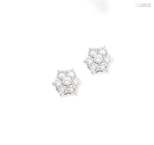 A pair of diamond cluster earstuds