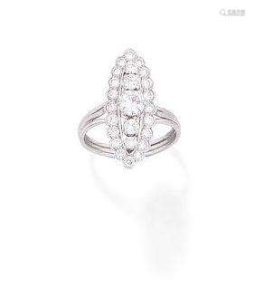 A diamond cluster ring