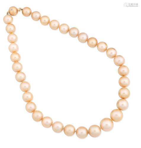 A cultured pearl necklace with a diamond clasp