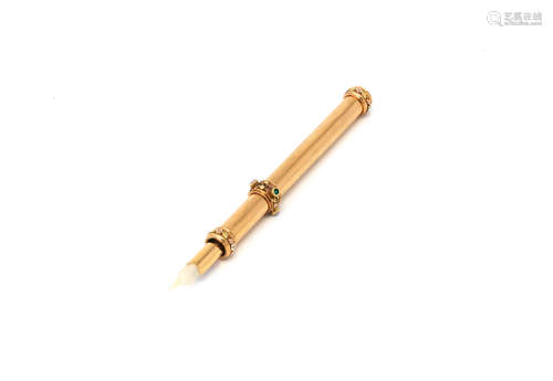 unmarked, circa 1820  An early 19th century gold pen and pencil holder