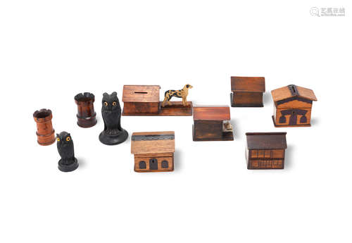 A small collection of late 19th and early 20th century treen items