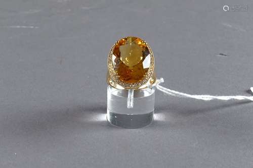 Bague de Dame «Entourage». Sertie d'une citrine ta...;