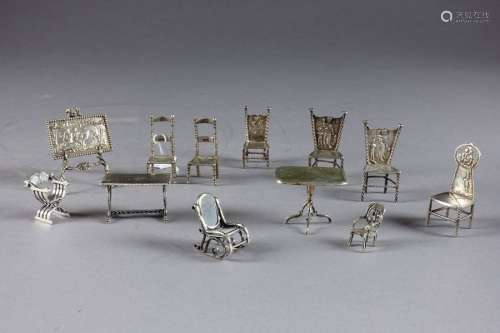 Collection de Mobilier miniature en Argent. Rockin...;