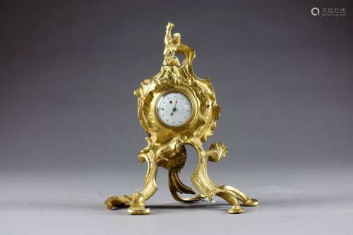 Petite Horloge Louis XV. A rocaille exubérante et ...;
