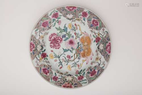 Round plate - China, French East India Company, 17th/18th century Floral famille rose porcelain.