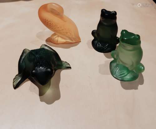 Lalique France Frogs and a duck Set of 4 crystal figurines depicting three green frogs and a